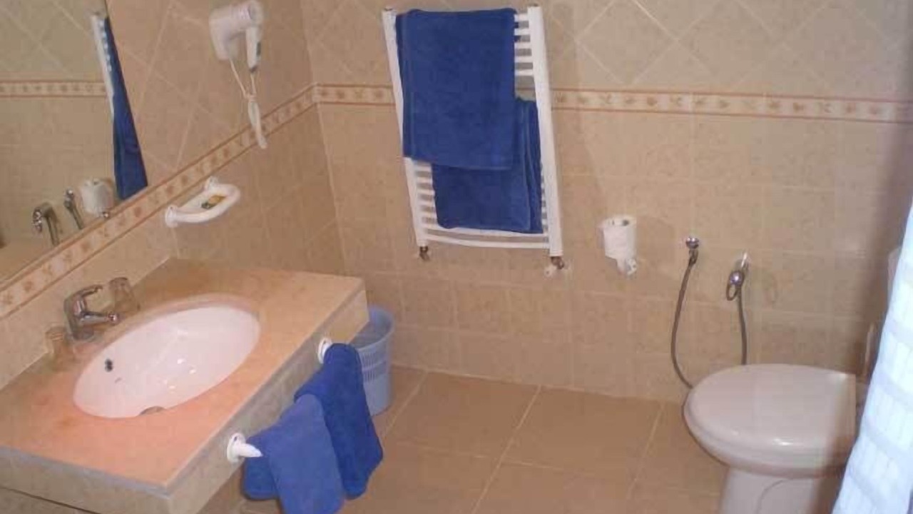 Photo of Bathroom in Sqanes