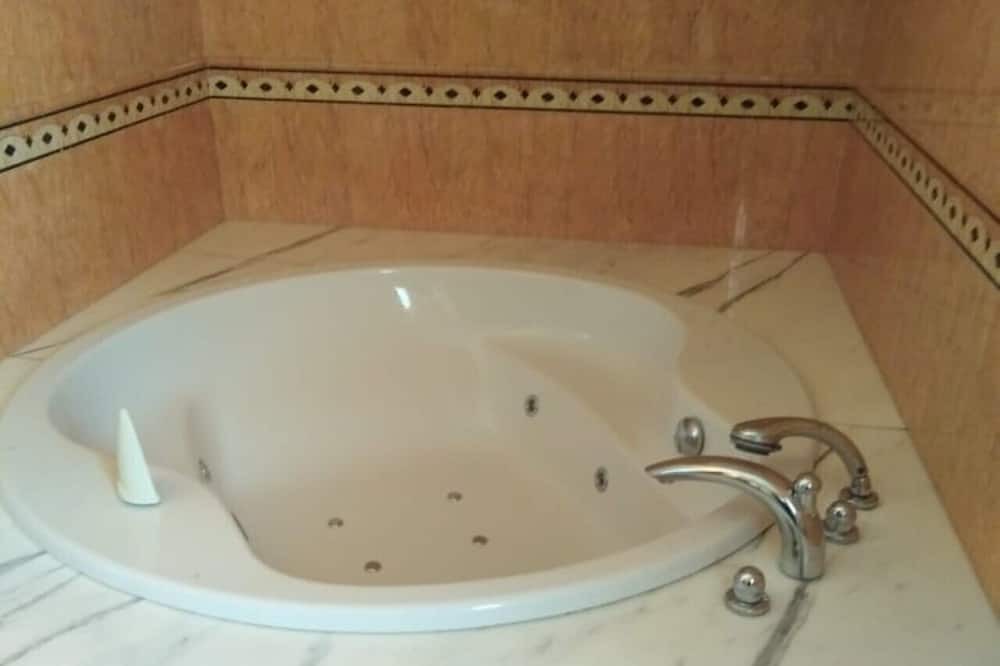 Photo of Bathroom in Ennasr
