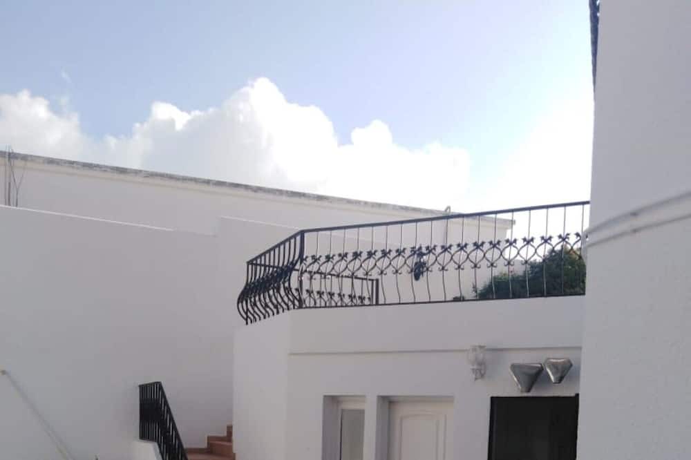 Photo of Patio Balcony in Ennasr