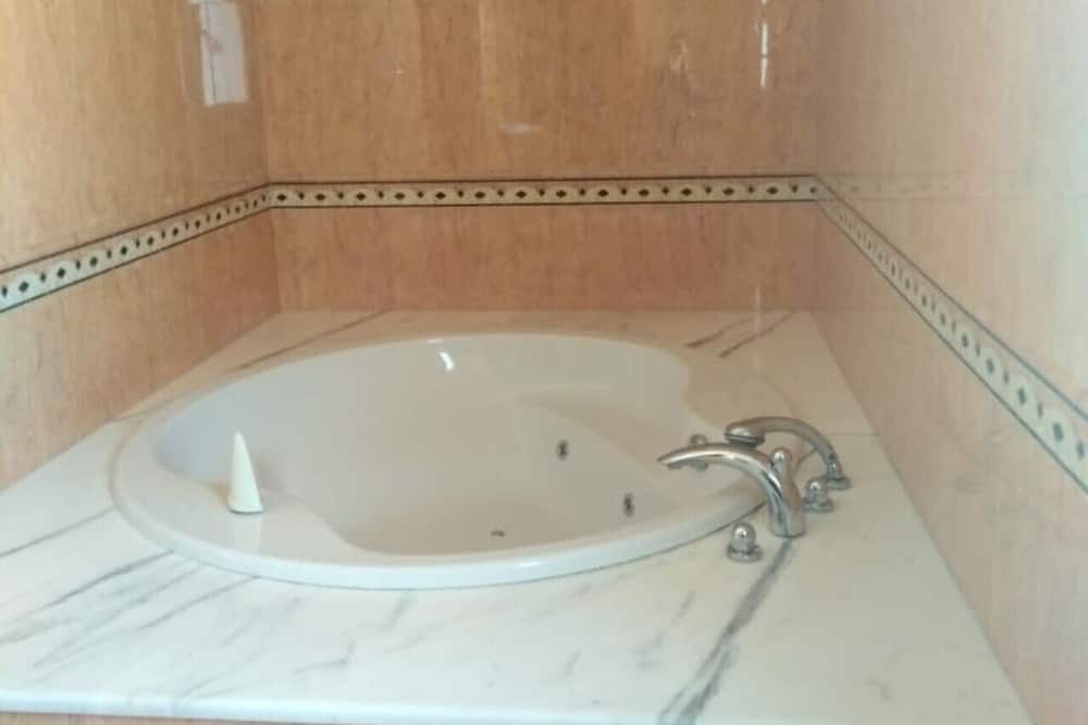 Photo of Bathroom in Ennasr