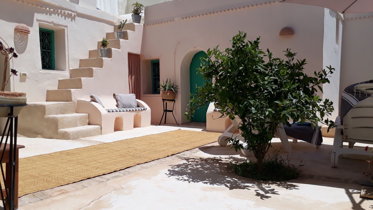 Photo of Outdoor in Erriadh