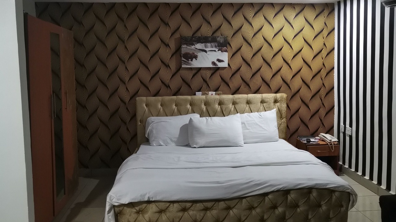 Photo of Bedroom in Ife
