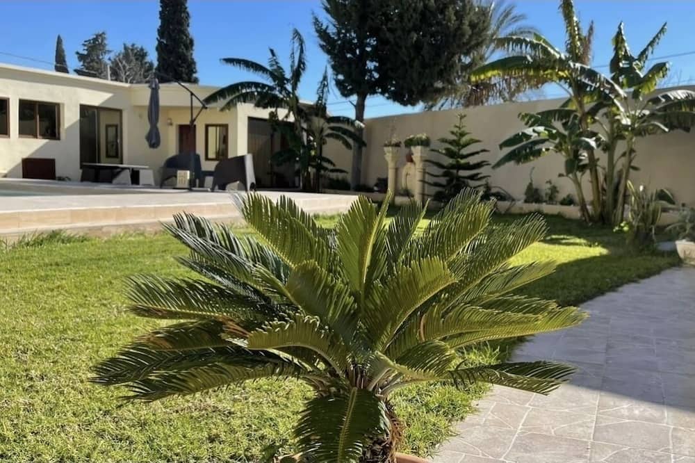 Photo of Outdoor in Ras Ettabia