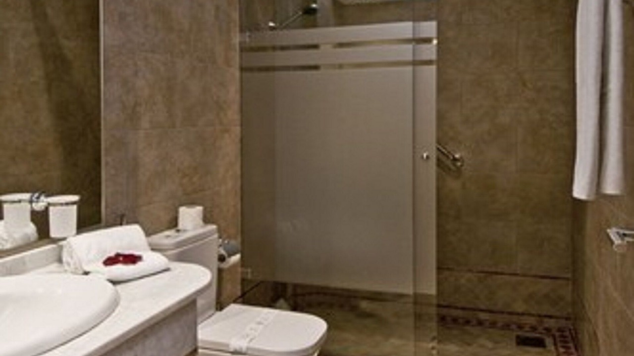 Photo of Bathroom in Ville Nouvelle