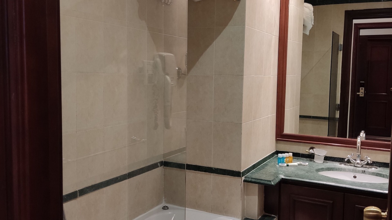 Photo of Bathroom in Centre Ville