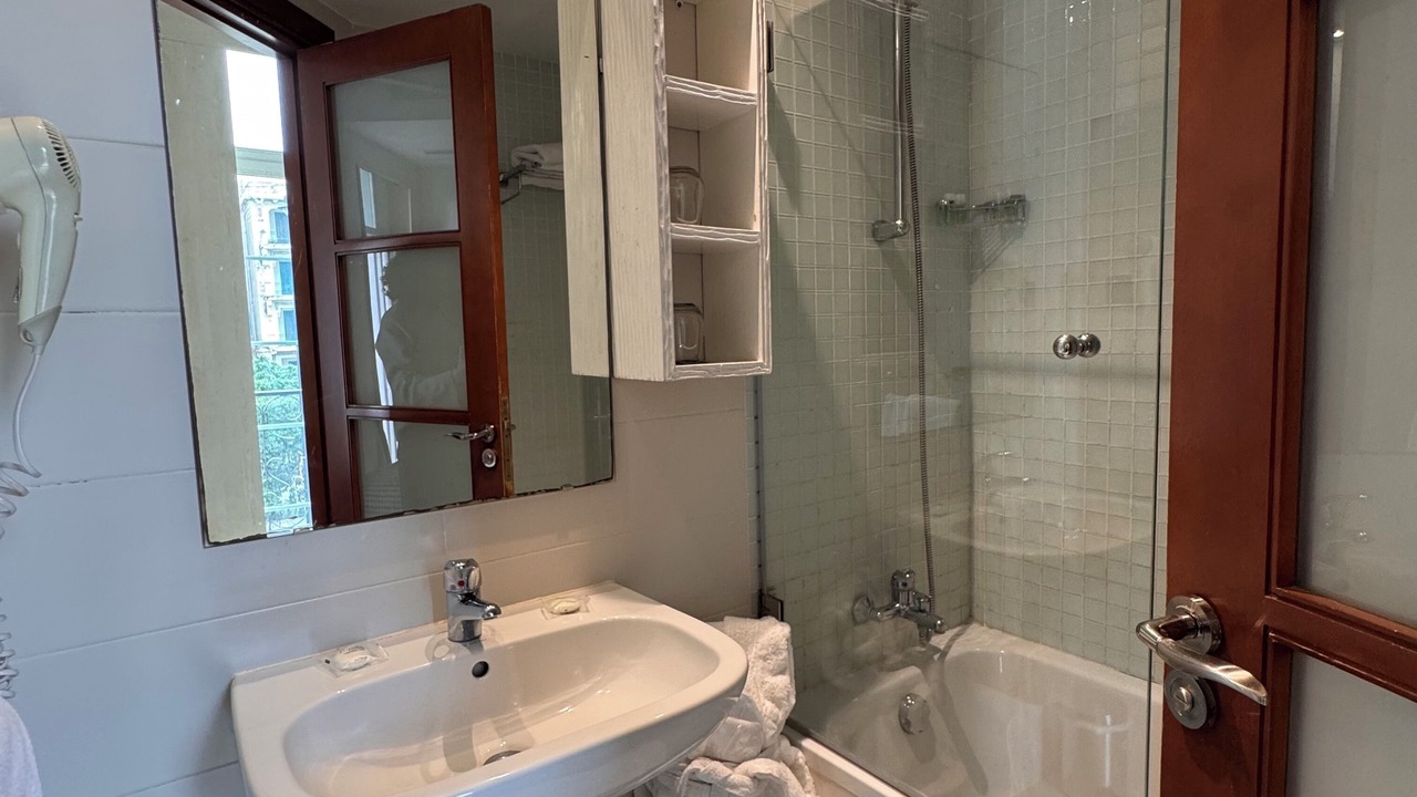Photo of Bathroom in Ville Nouvelle