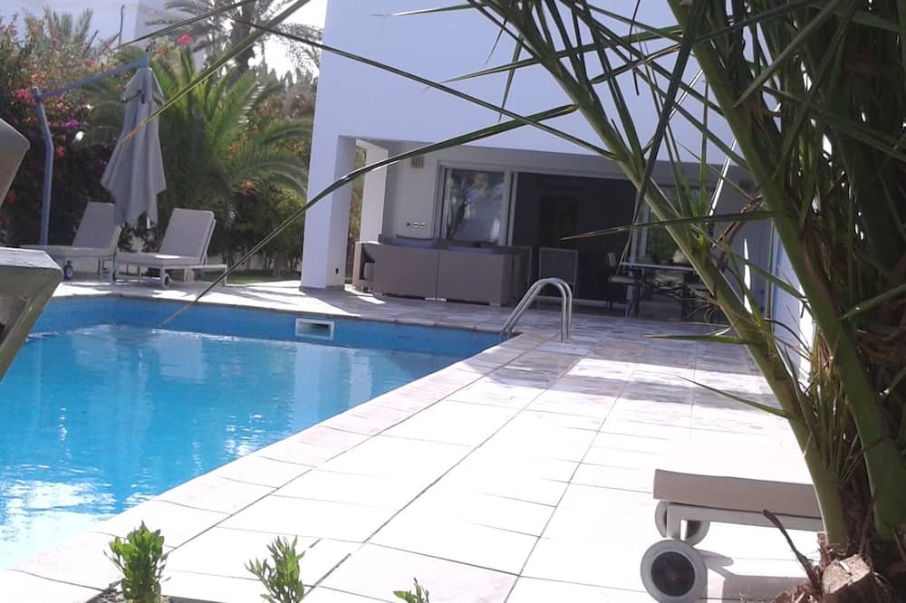 Photo of Outdoor in Triffa