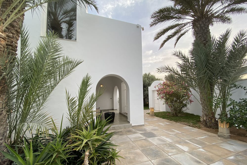 Photo of Outdoor in Triffa