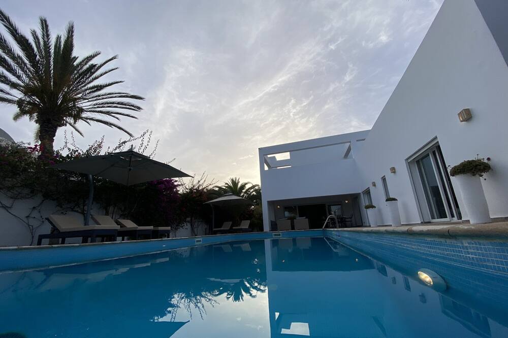Photo of Outdoor in Triffa