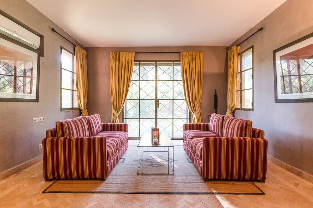 Photo of Livingroom in Ouled Moumen