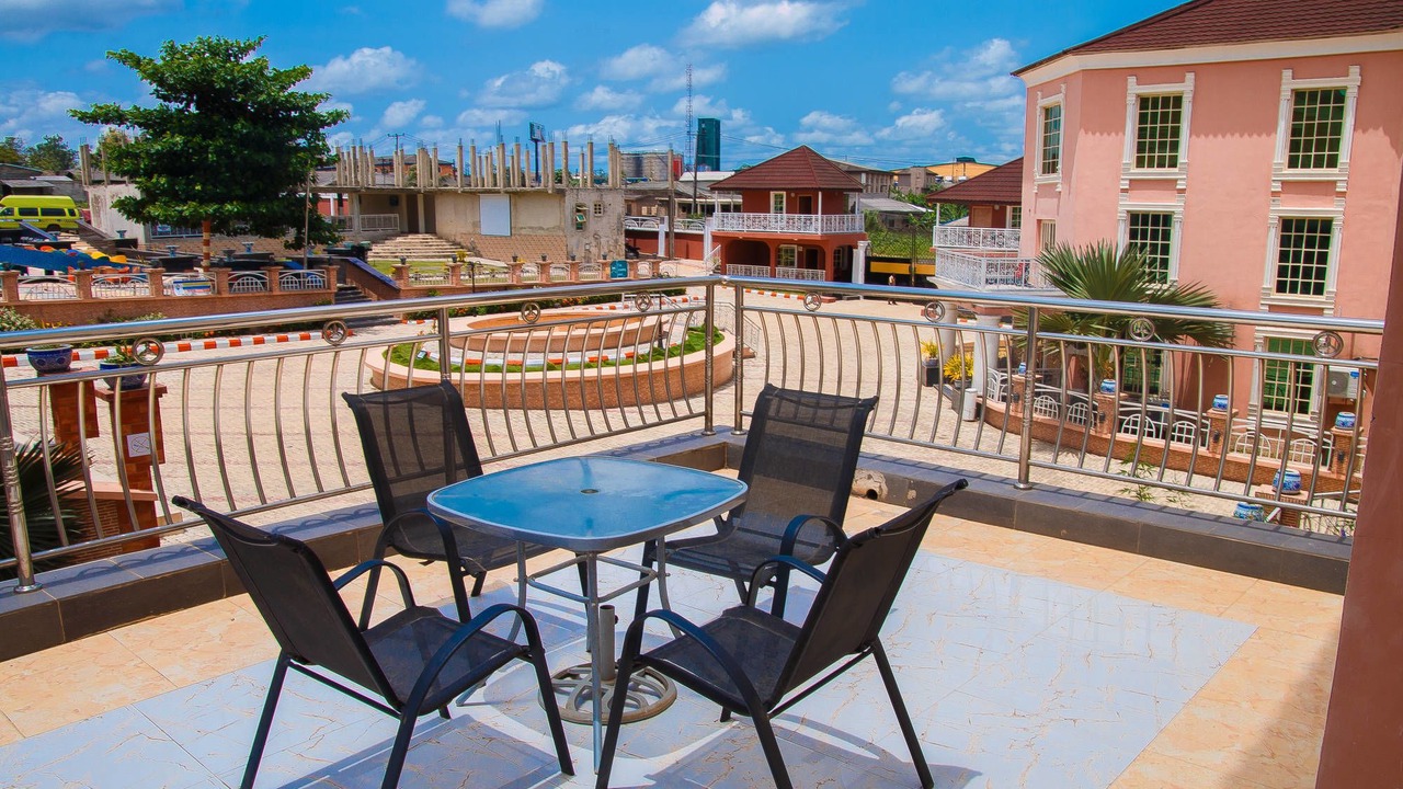Photo of Patio Balcony in Ota