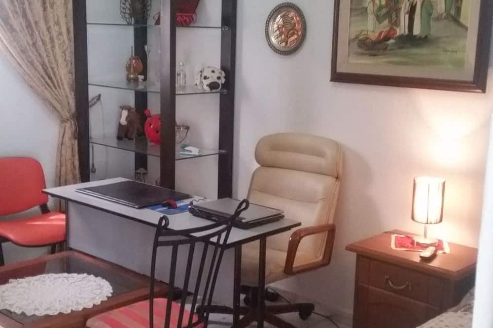 Photo of Livingroom in El Hafsia