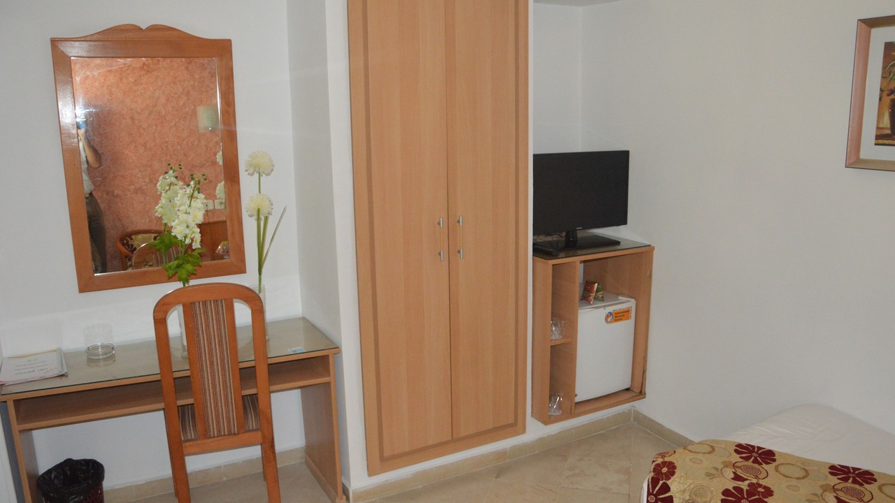 Photo of Bedroom in El Menar 2