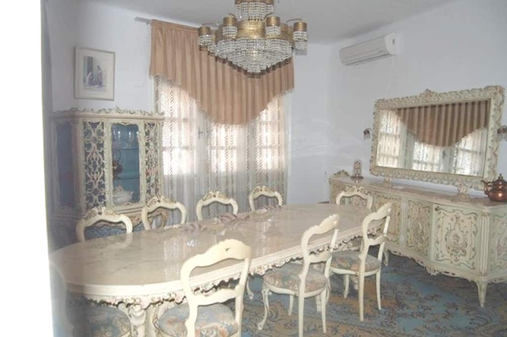 Photo of Livingroom in Sqanes