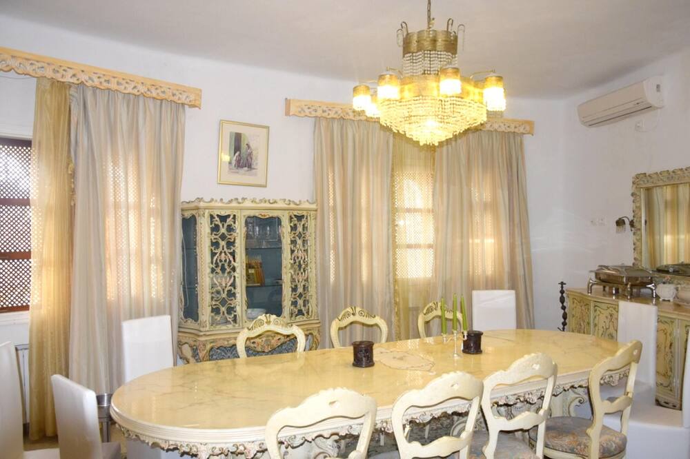 Photo of Livingroom in Sqanes