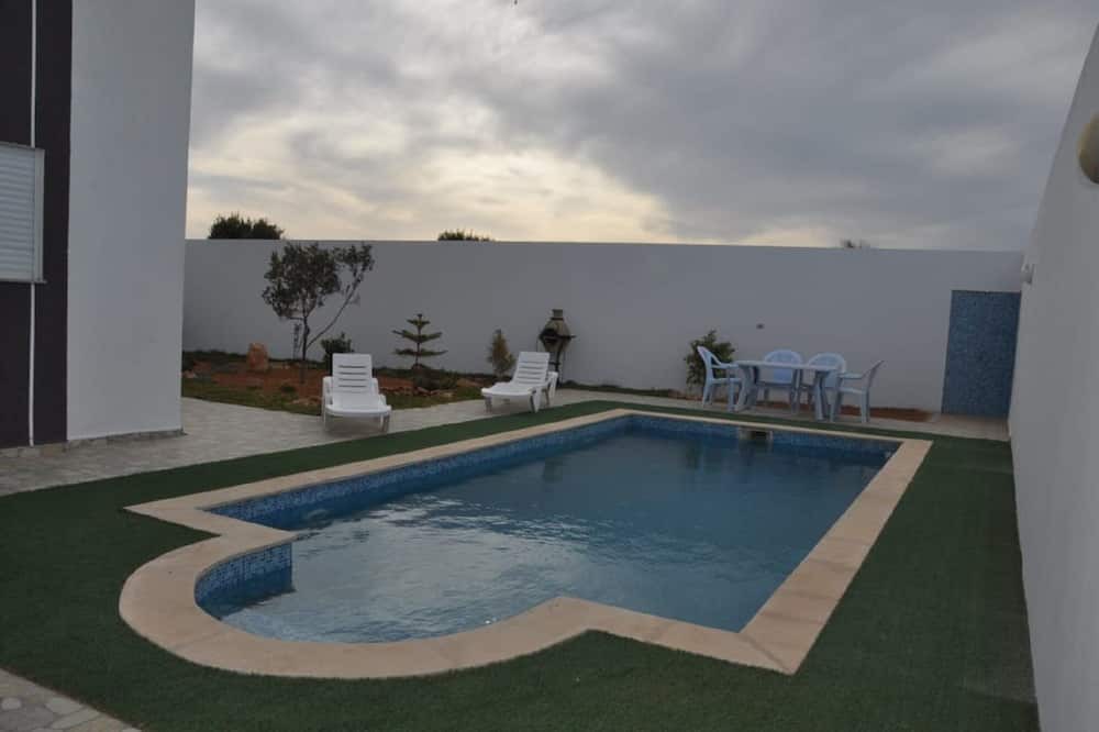 Photo of Outdoor in Triffa