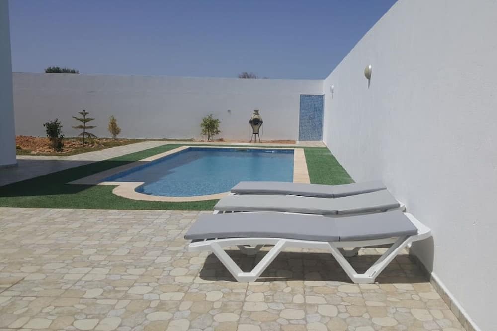 Photo of Outdoor in Triffa