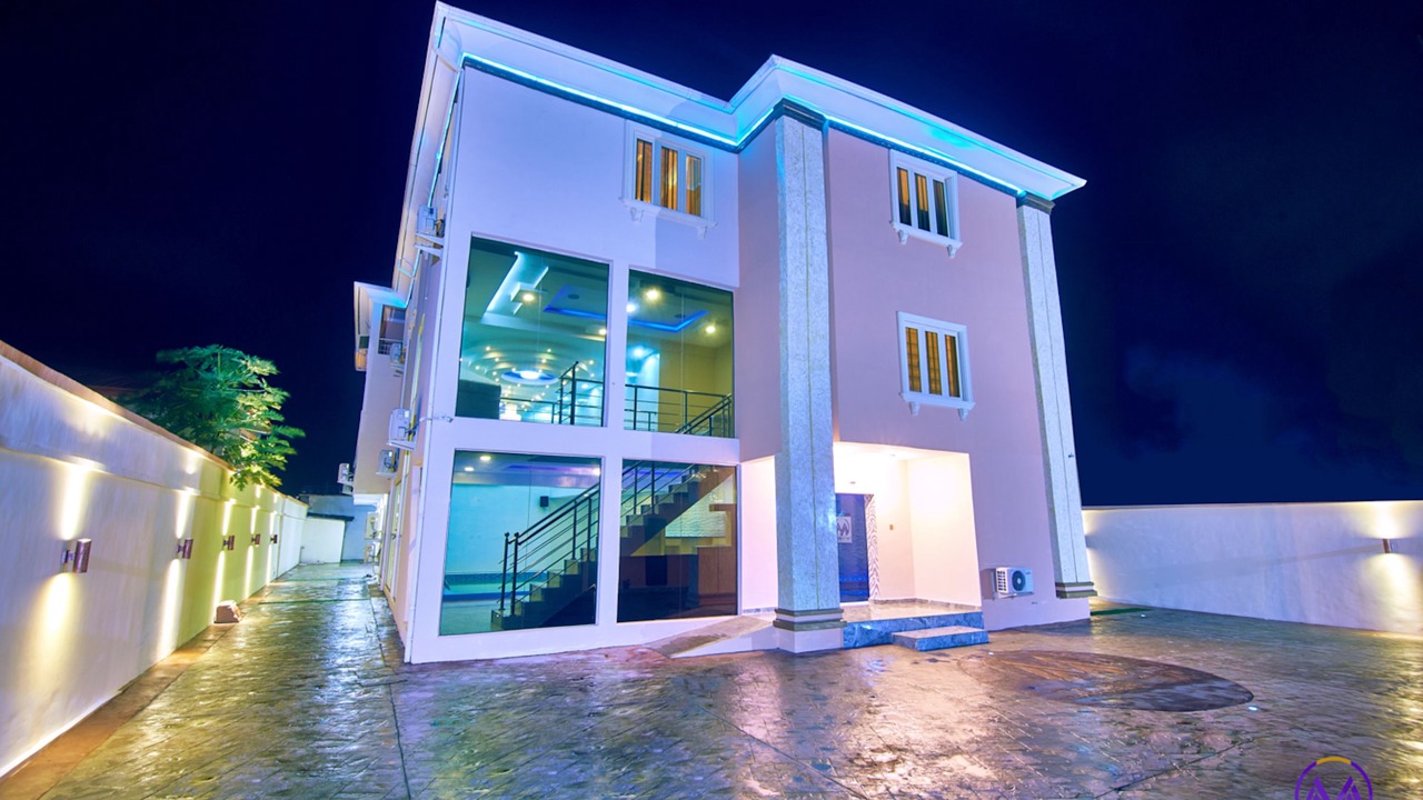 Photo of Outdoor in Ofin