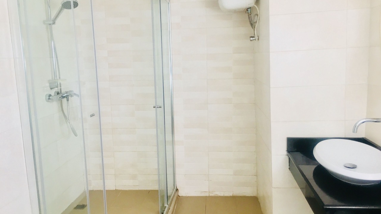 Photo of Bathroom in Ofin