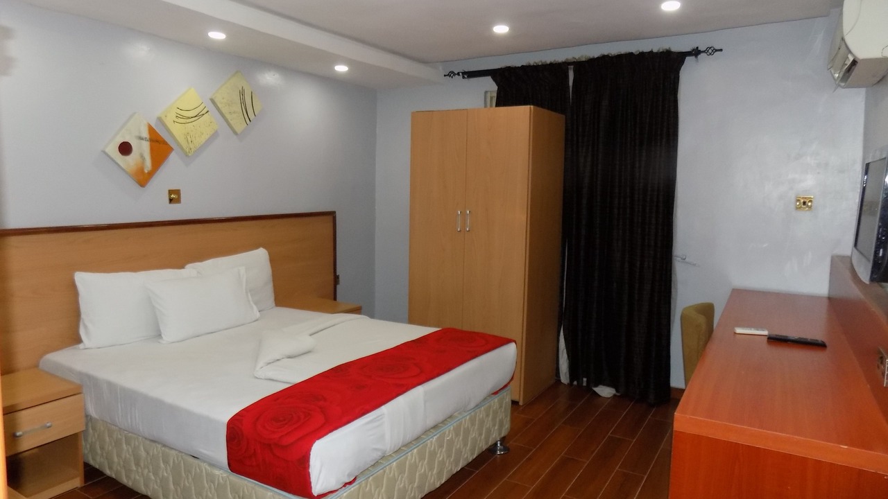 Photo of Bedroom in Ofin