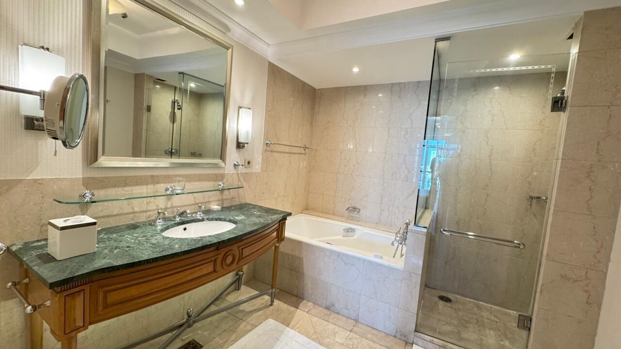 Photo of Bathroom in Garden City