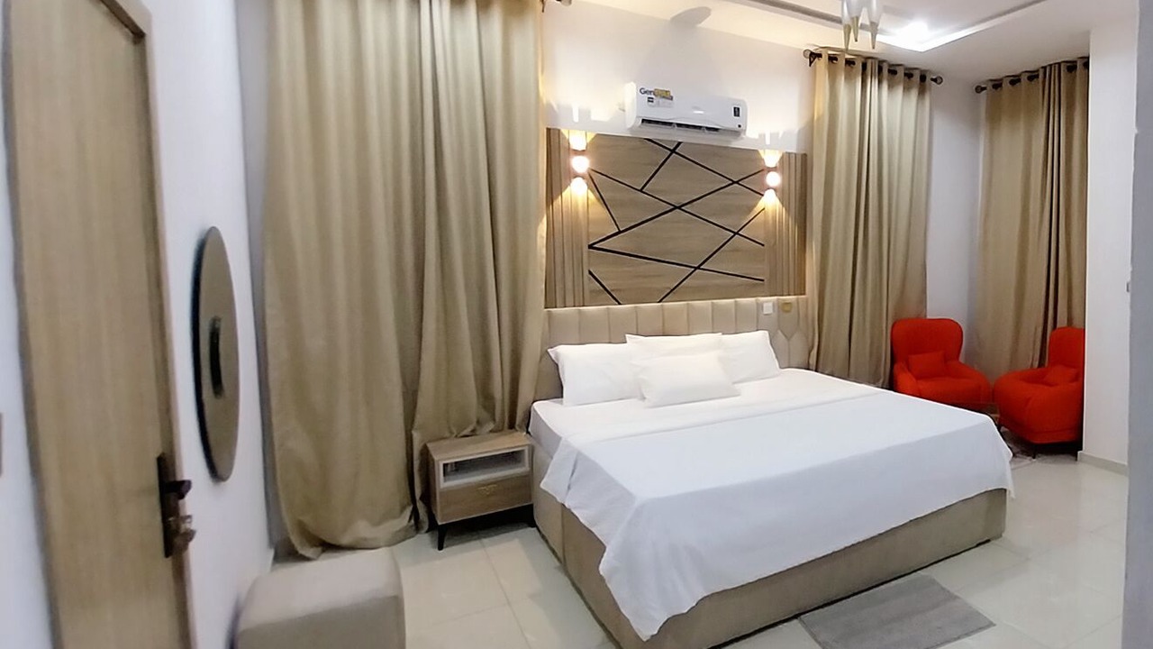 Photo of Bedroom in Ofin