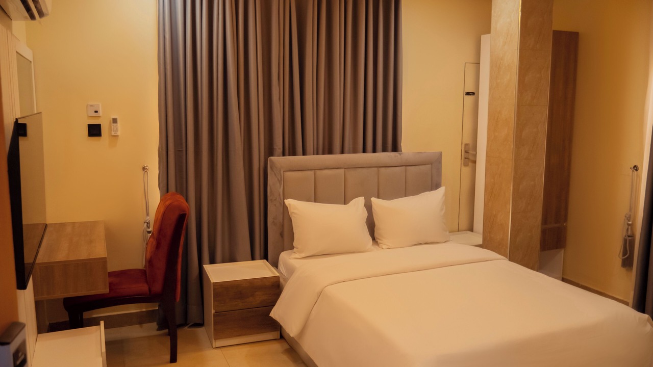 Photo of Bedroom in Yaba