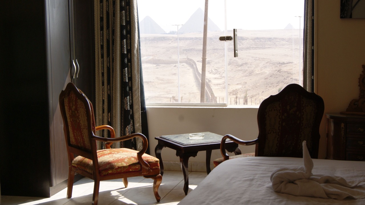 Photo of Bedroom in Pyramids Gardens