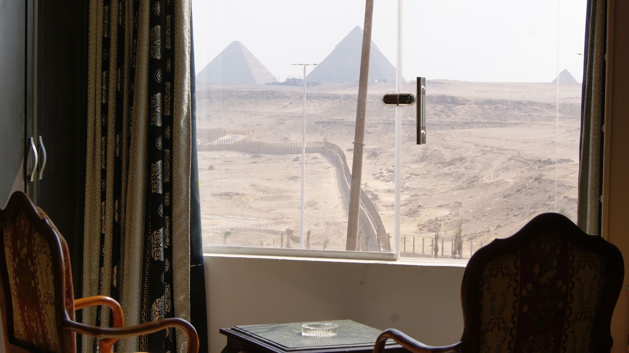 Photo of Bedroom in Pyramids Gardens