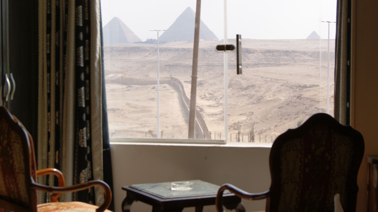 Photo of Bedroom in Pyramids Gardens