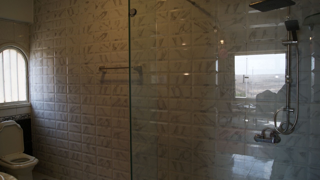 Photo of Bathroom in Pyramids Gardens