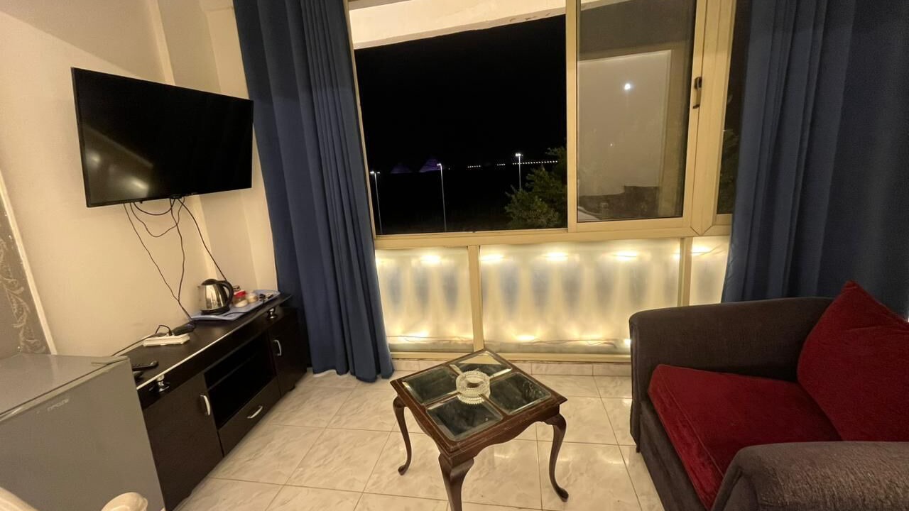 Photo of Bedroom in Pyramids Gardens