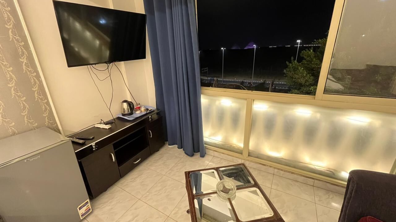 Photo of Bedroom in Pyramids Gardens