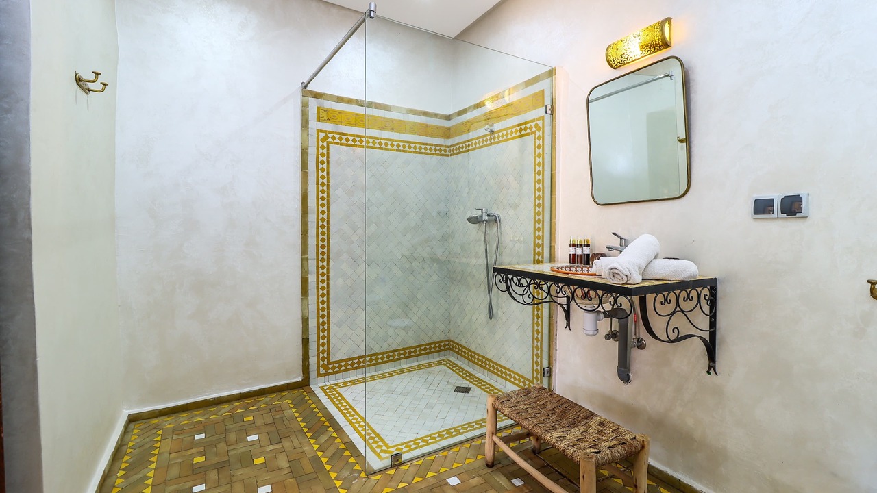 Photo of Bathroom in Menara