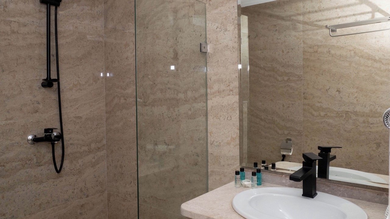 Photo of Bathroom in Aghir