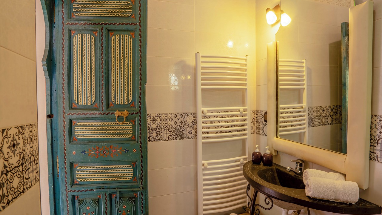 Photo of Bathroom in Ghmate