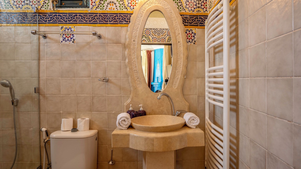 Photo of Bathroom in Ghmate
