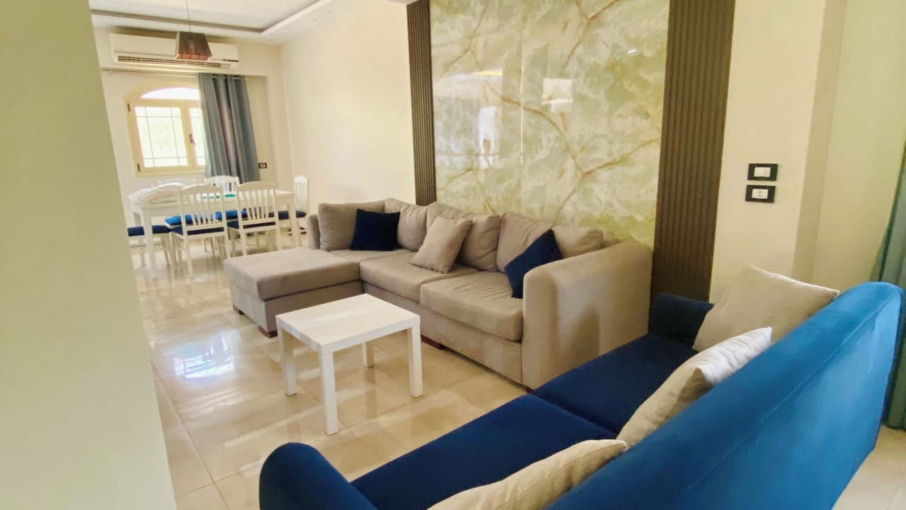Photo of Livingroom in Village Road