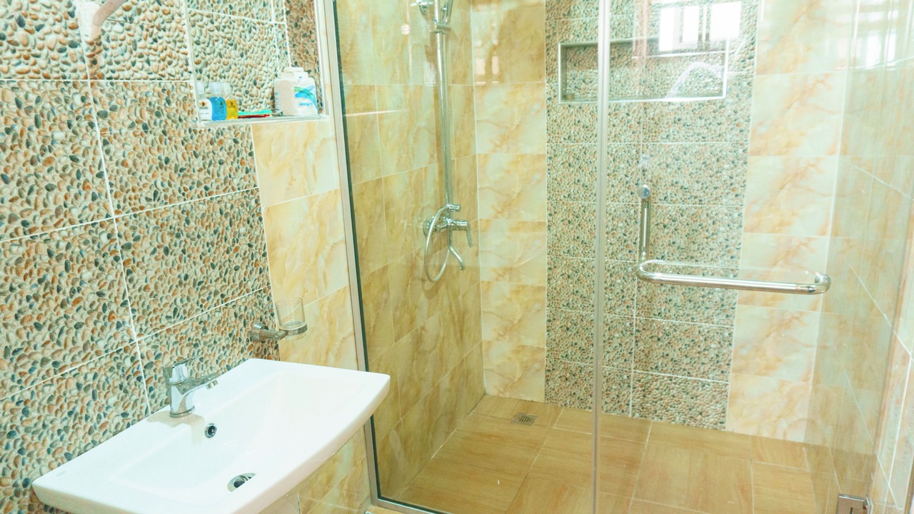 Photo of Bathroom in Etete