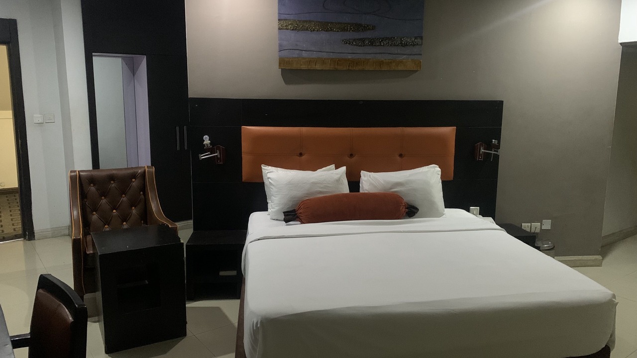 Photo of Bedroom in Somolu