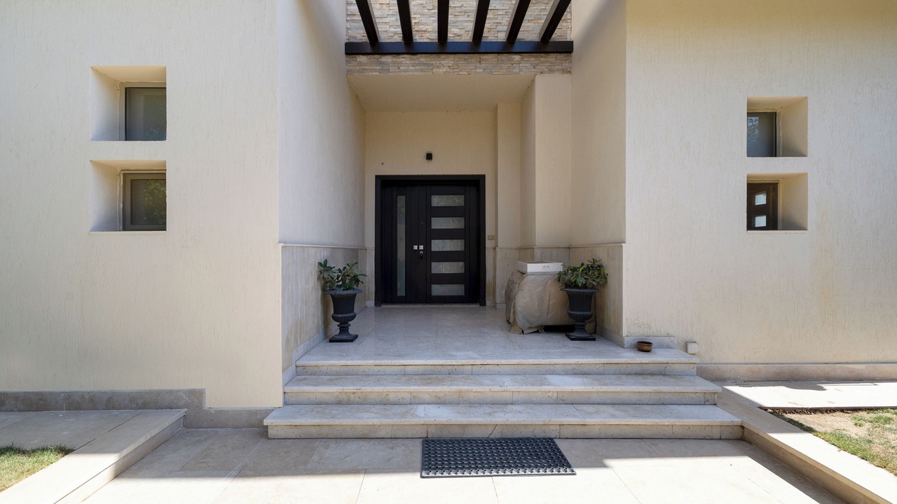 Photo of Outdoor in Sheikh Zayed City