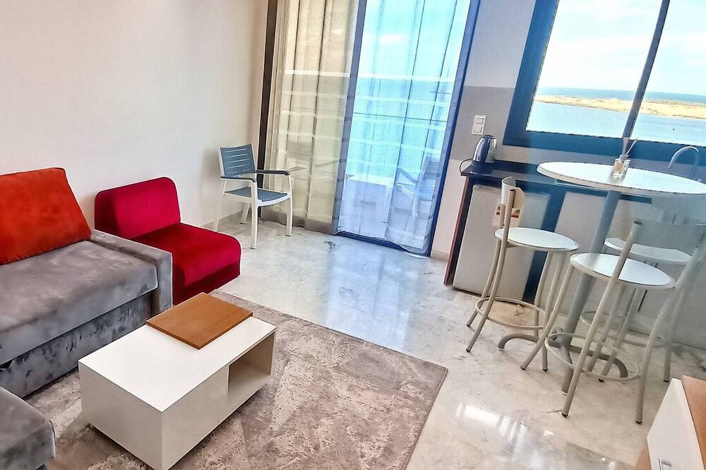 Photo of Livingroom in Hay Rmel