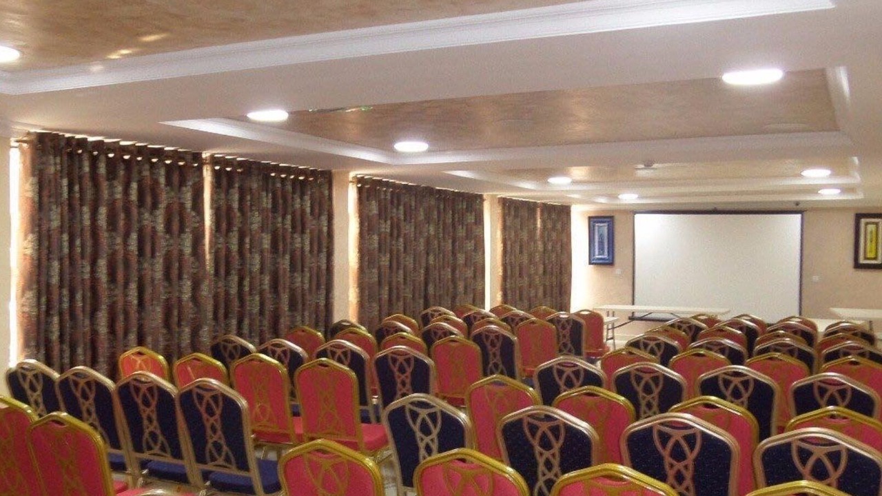Photo of Others in Ofin