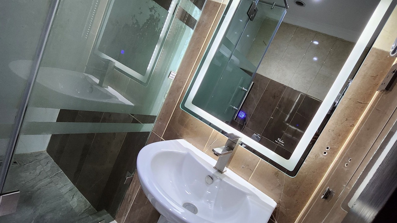 Photo of Bathroom in Ofin