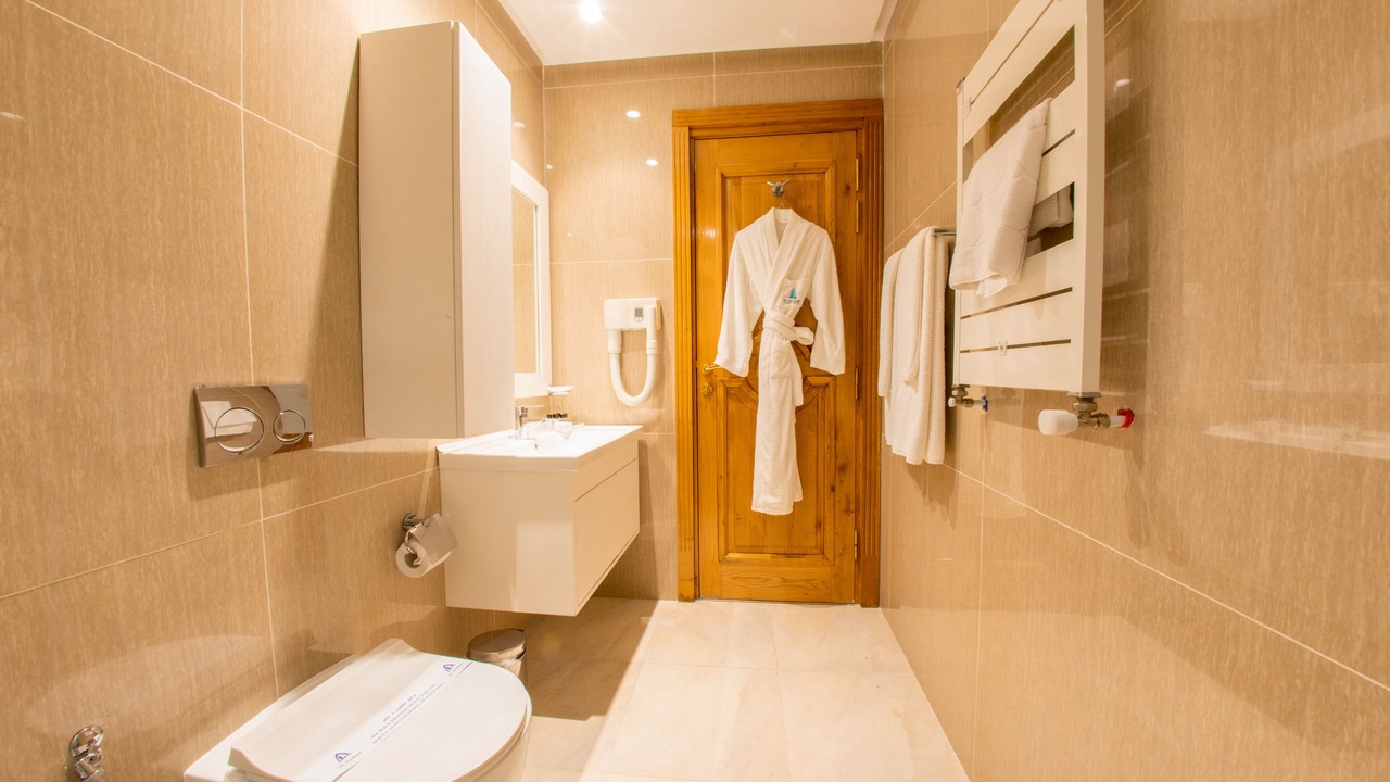 Photo of Bathroom in Ennasr