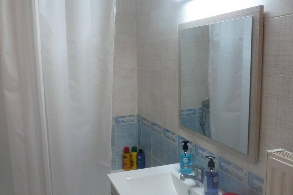 Photo of Bathroom in Cite Les Palmeraies