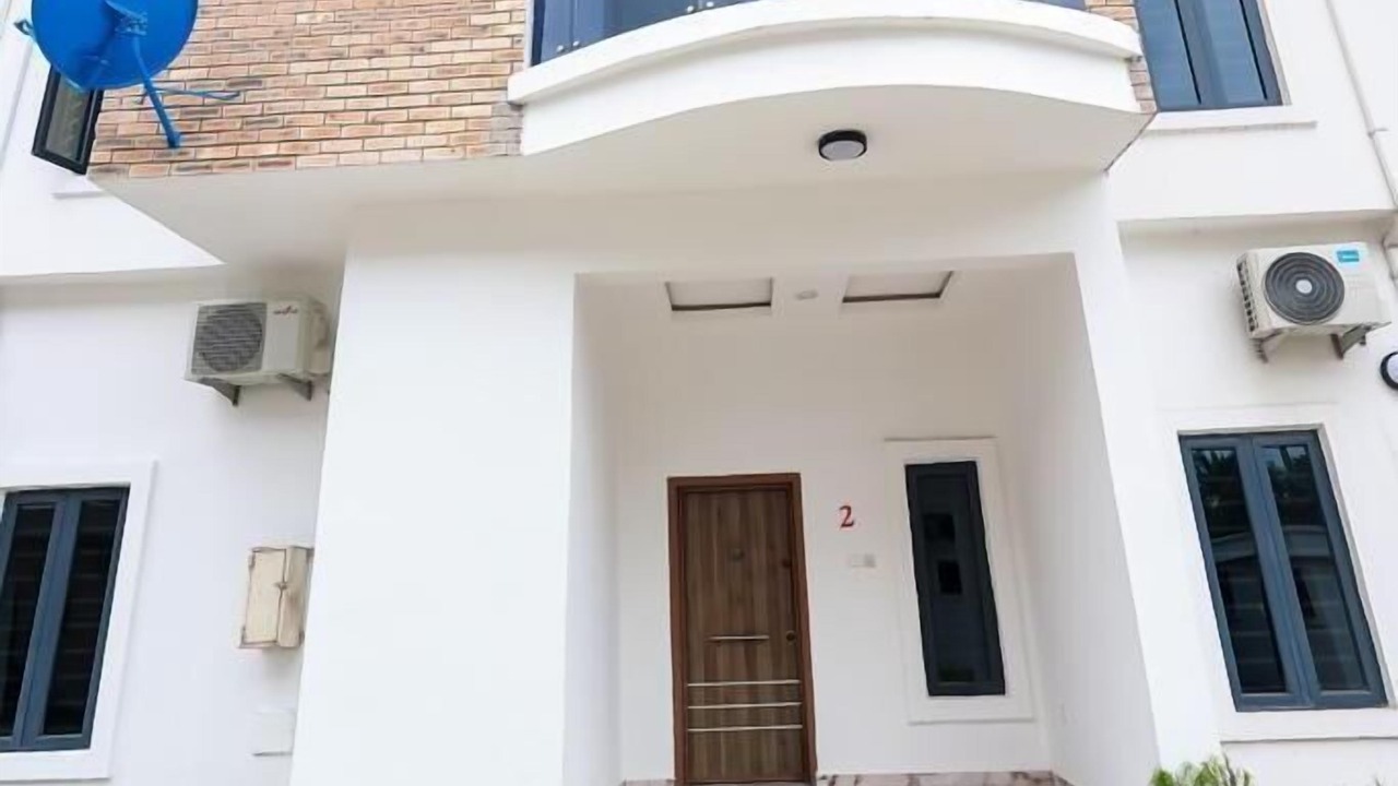 Photo of Outdoor in Ofin