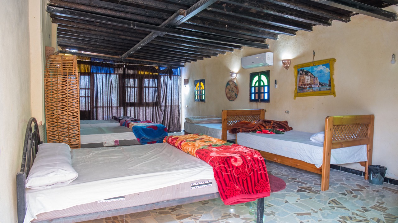 Photo of Bedroom in Tunis Village