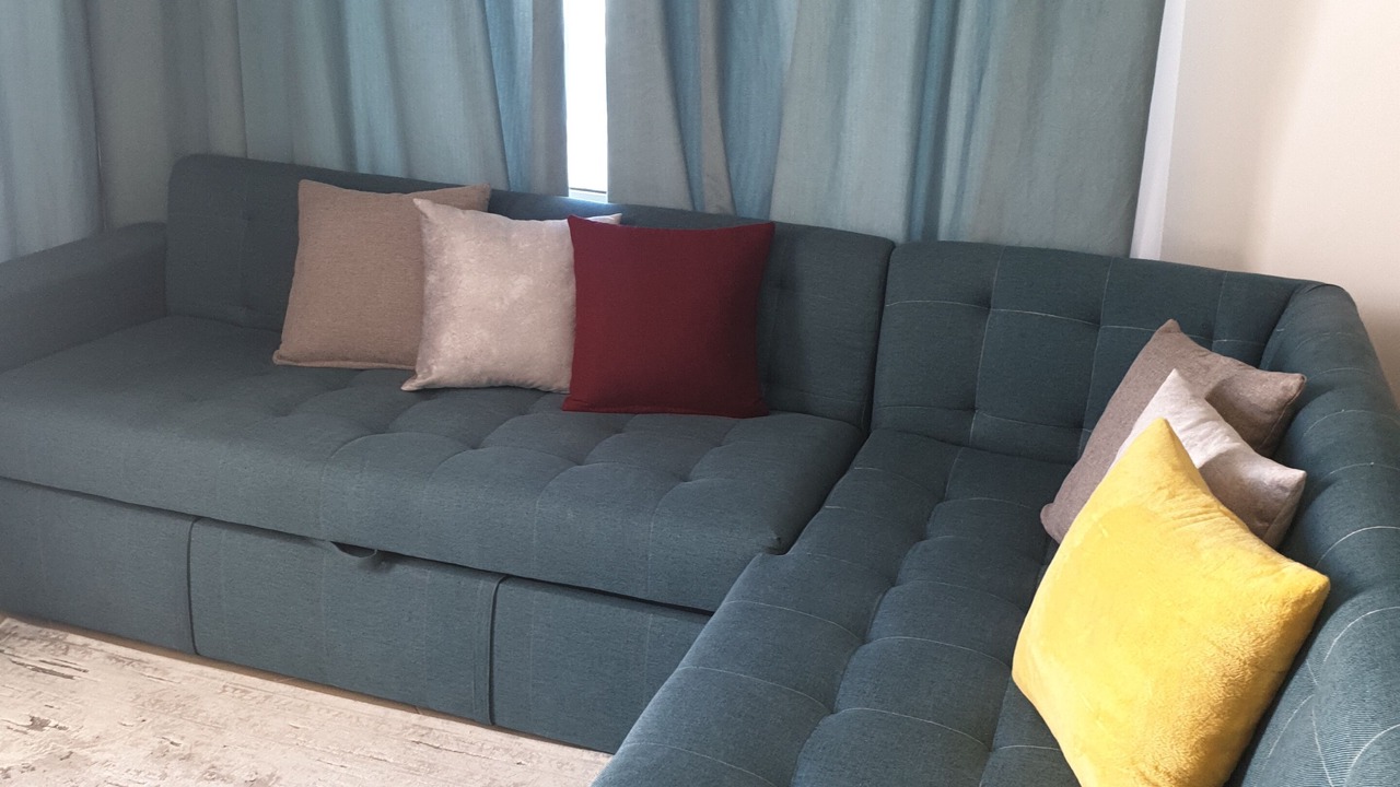 Photo of Livingroom in Ras Nasrani