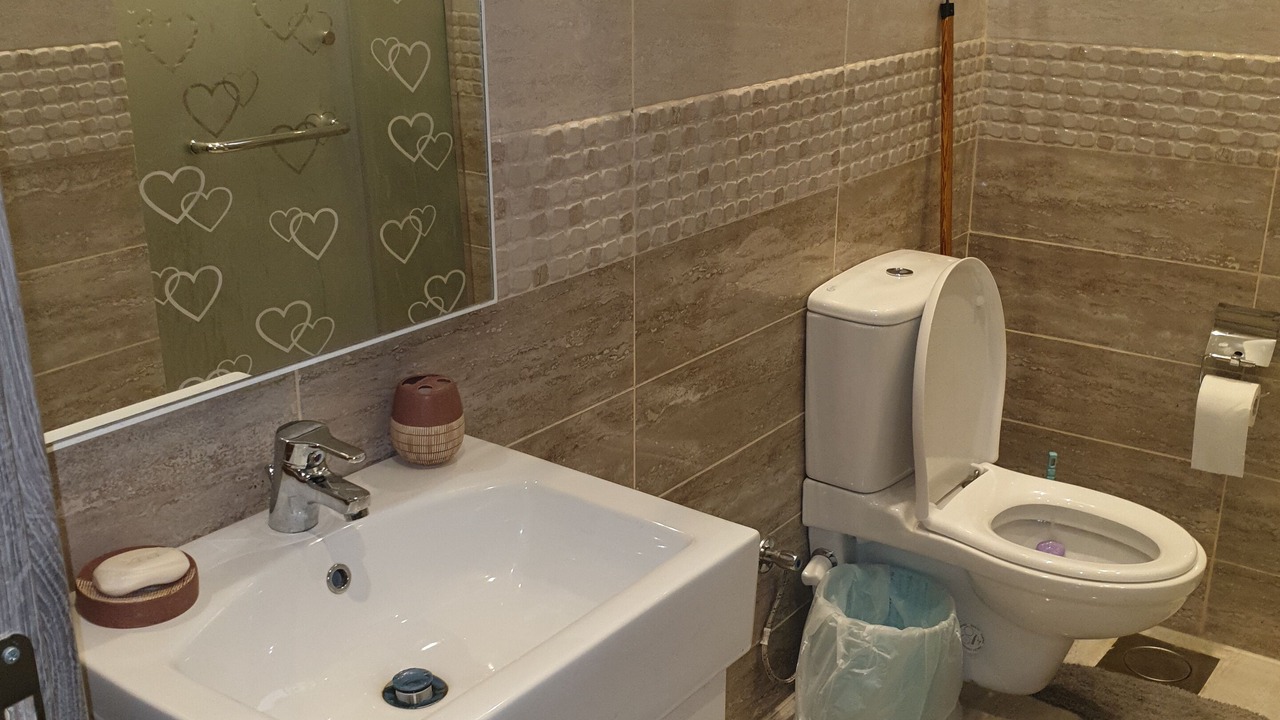 Photo of Bathroom in Ras Nasrani